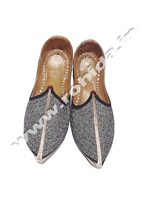 Rajasthani Bhinmal  Mojari/Jutti Zari Worak - Image 4