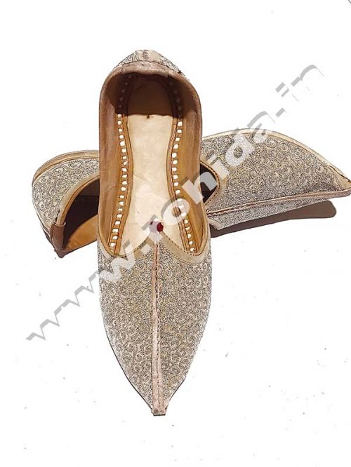 Rajasthani Bhinmal  Mojari/Jutti Zari Worak