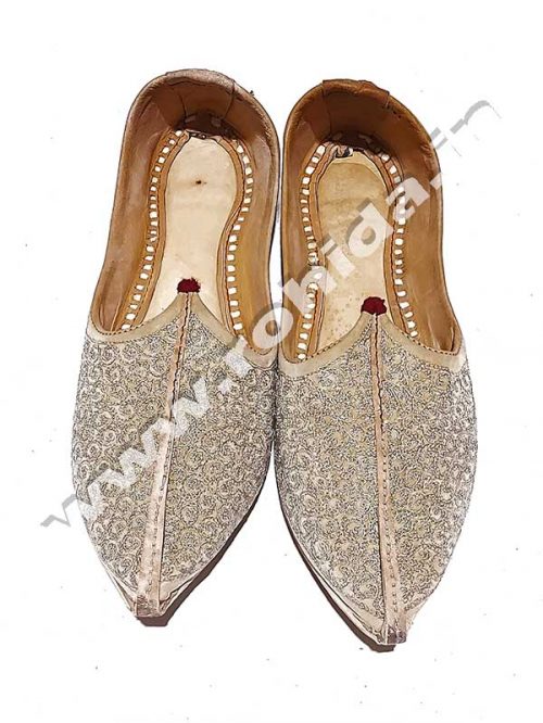 Rajasthani Bhinmal  Mojari/Jutti Zari Worak - Image 3