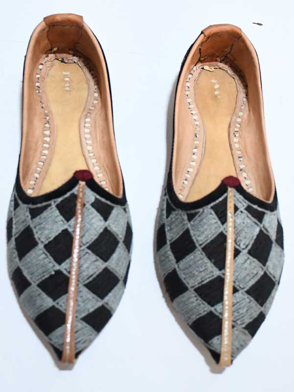 Rajasthani Bhinmal Mojari/Jutti - Image 2