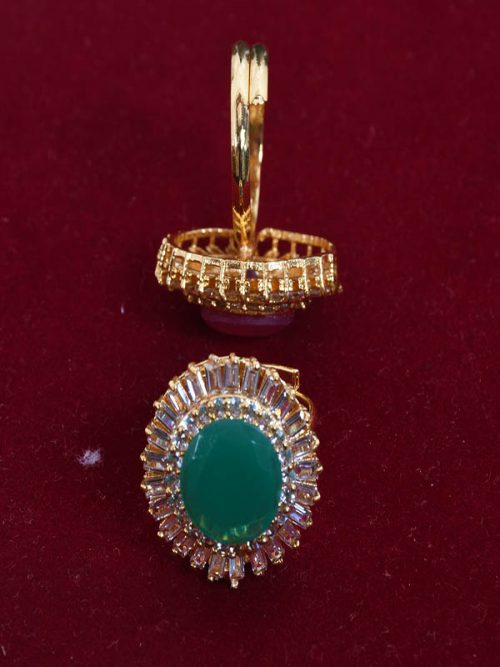 RingsGold look  Jadai Hand setting